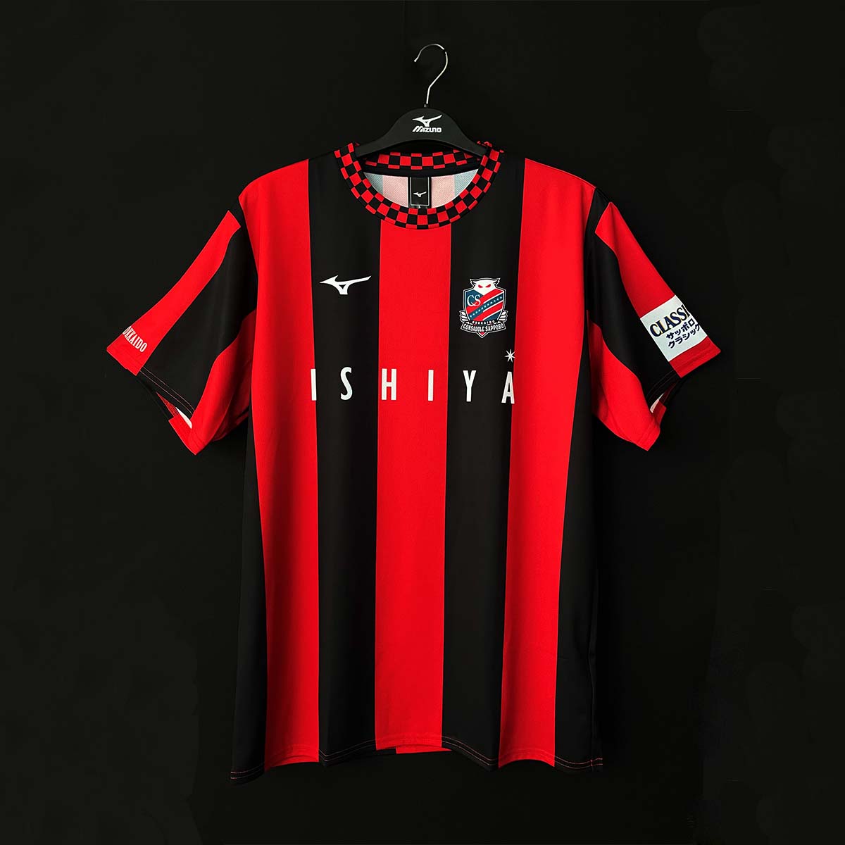 Consadole Sapporo Fan Jersey Chanathip No.18 UNISEX Red / Black